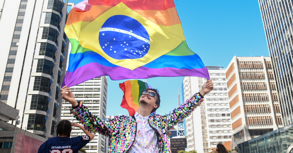 Em 2023, parlamentares estaduais LGBTQIA+ apresentaram 37 PLs que beneficiam a comunidade