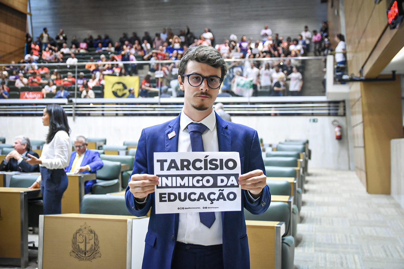 Guilherme Cortez vota contra reduzir investimento na Educação de SP